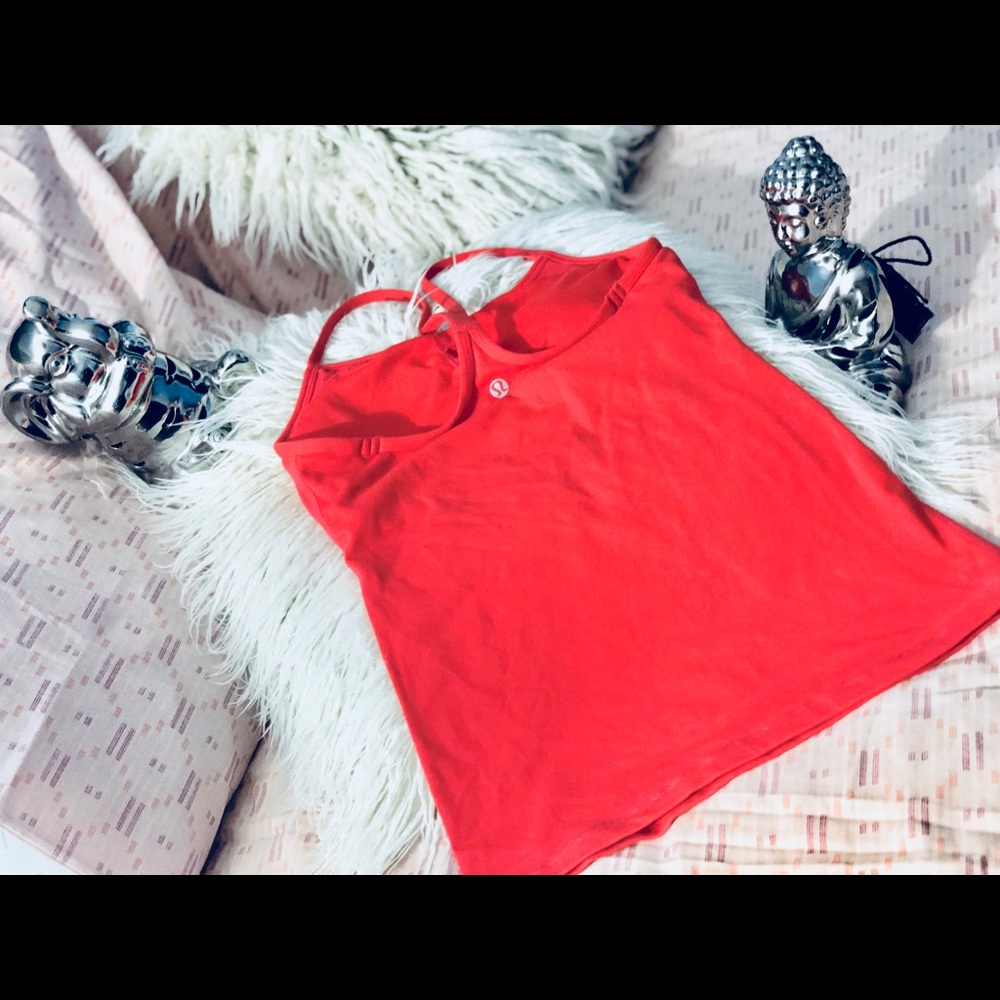 Lululemon athletic top